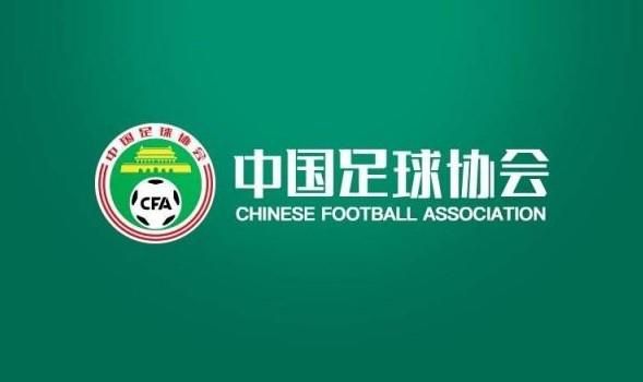 是回忆，让他们在异界萍水相逢，一见如故，亲亲相惜。